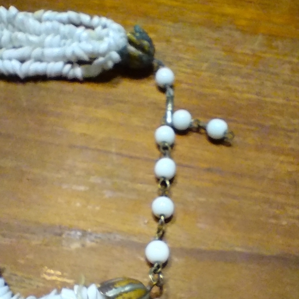 Vintage Multi-Strand Shell Necklace, White, 15 Inches, 2.5 Inch Extension - Picture 7 of 8